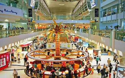 L'aéroport de Dubaï à l'intérieur
