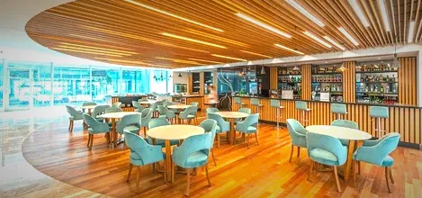 Café dans le terminal de l'aéroport de Dalaman.