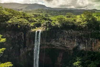 Cascade de Chamarel à l'Île Maurice