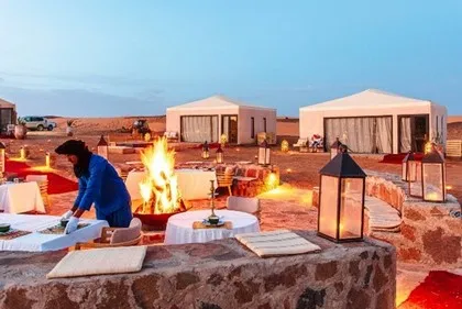 Camp de luxe dans le désert de Merzouga, Maroc