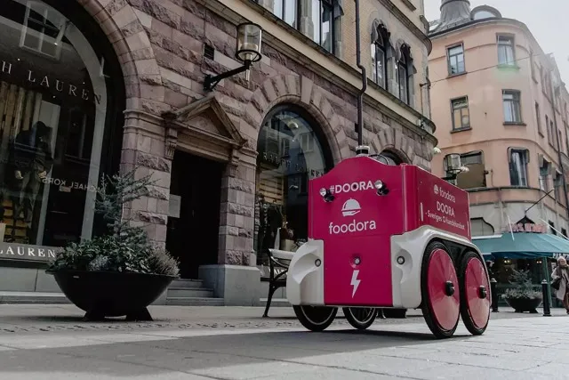 Robot coursier en Suède