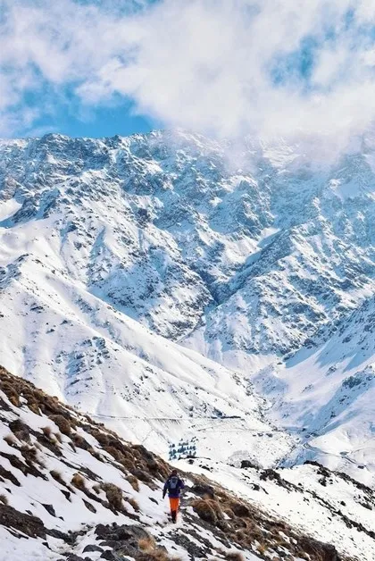 Neige dans les montagnes de l'Atlas