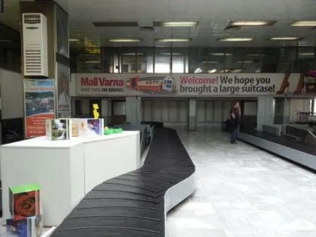 Aéroport de Varna VAR